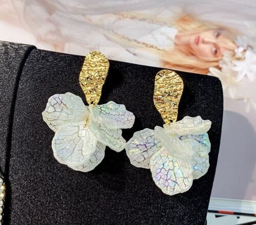 Coral Glass Earrings - Image 4