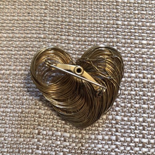 Center of My World Wire Heart Brooch | Antique Gold - Image 3