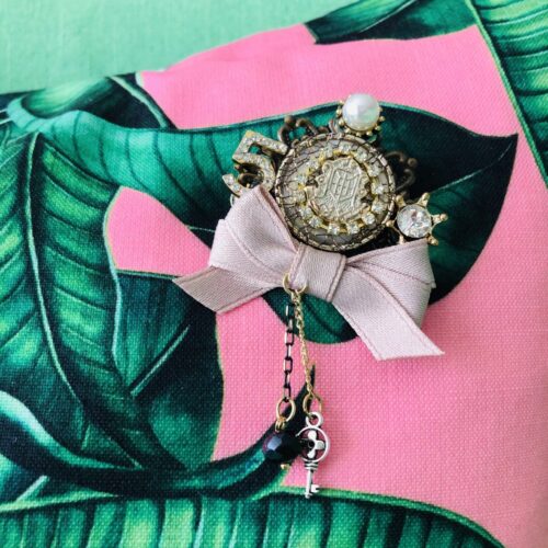 No. 5 Brooch With Bow Tie w/ Rhinestones - Image 3