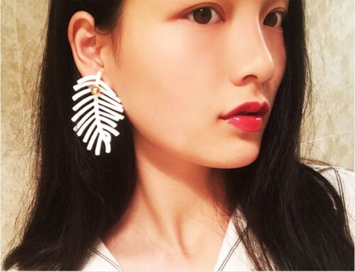 White Fish Bone Leaf Acrylic Pearl Dangle Statement Earrings - Image 2