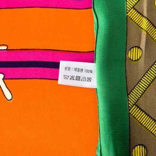 Colorful Designer Carriage Scarf - Image 4