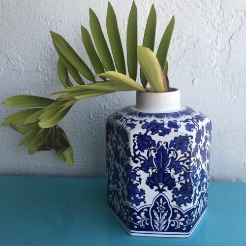 1980s Blue & White 6-Sided Ginger Jar - Image 3