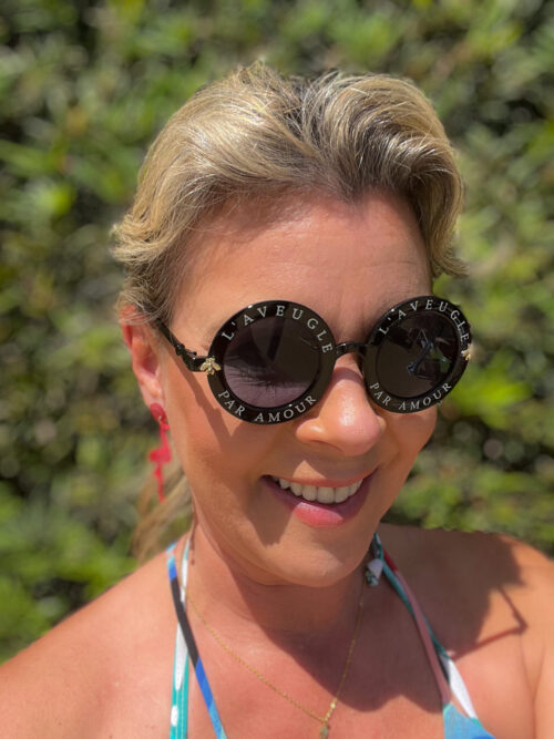 Glamorous & Chic Retro L' Avenugle 3 Word Amour "Blinded By Love" Sunglasses - Image 2