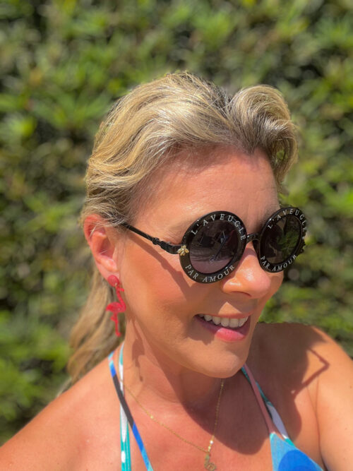Glamorous & Chic Retro L' Avenugle 3 Word Amour "Blinded By Love" Sunglasses - Image 3