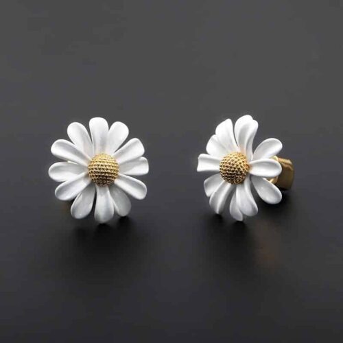 Beautiful Dollop-a-Daisy Earrings #1 Flower Stud Earrings | Petal Earrings - Image 2