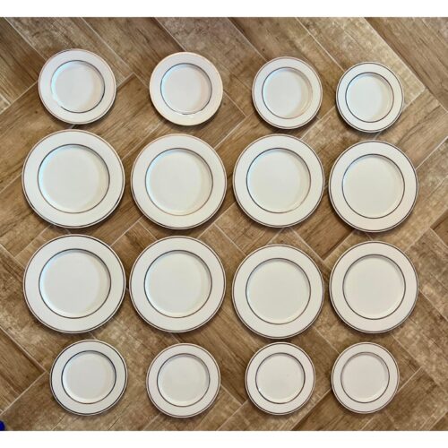 1970s Designer Bob Van Allen for Mikasa Colorations Saturn Dinner & Salad Plate Set - 20 Pieces - Image 6