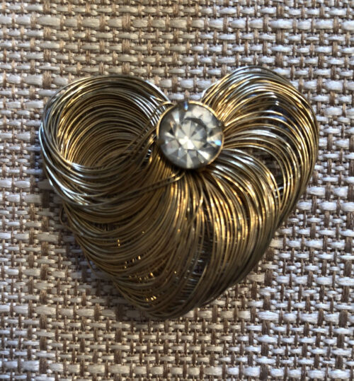 Center of My World Wire Heart Brooch | Antique Gold - Image 2