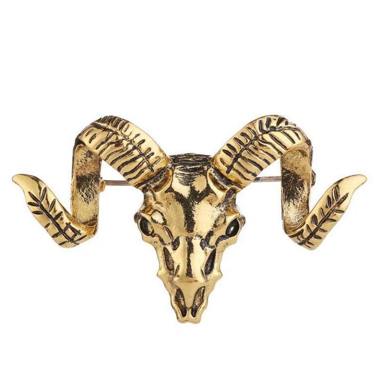 Retro ox head, English wind, men's suits, brooches, badges and other features