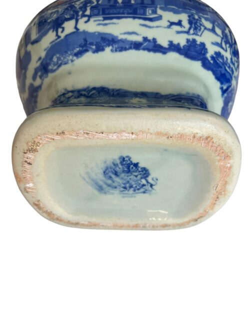 1980s Victoria Ware Ironstone Two-Handled Blue White Chinoiserie Vase - Image 4