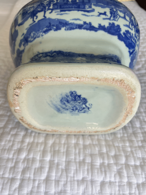 1980s Victoria Ware Ironstone Two-Handled Blue White Chinoiserie Vase - Image 2