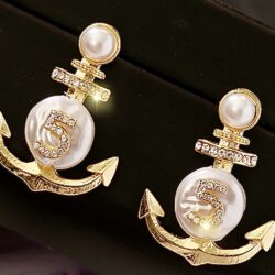 Anchor "5" Earrings Pearl and Gold Fashion Earrings | Nautical Earrings | Gold Anchor Earrings