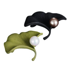 Lilly Pearl Brooch